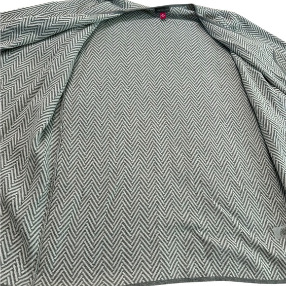 Vince Camuto Herringbone Open Front Cardigan Gray/White Size Medium Long Sleeve - Picture 15 of 17